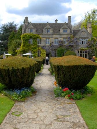 barnsley_house